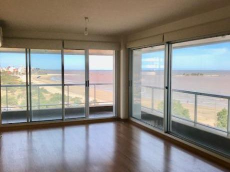 Venta Apartamento Montevideo Rambla Malvin 3 Dormitorios Garaje