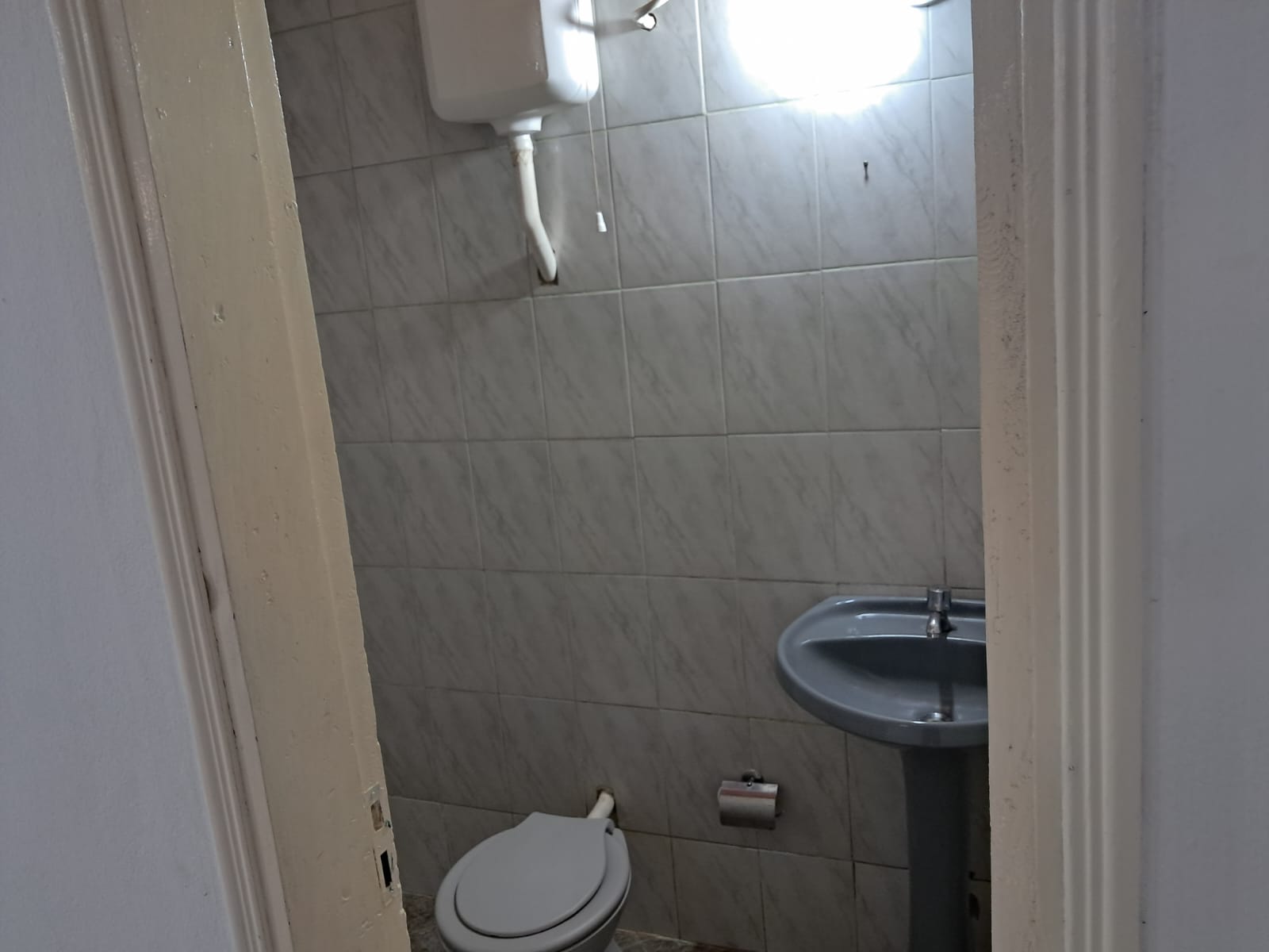 Alquilo Showroom con Depósito y oficinas en Villa Elisa. — foto 3