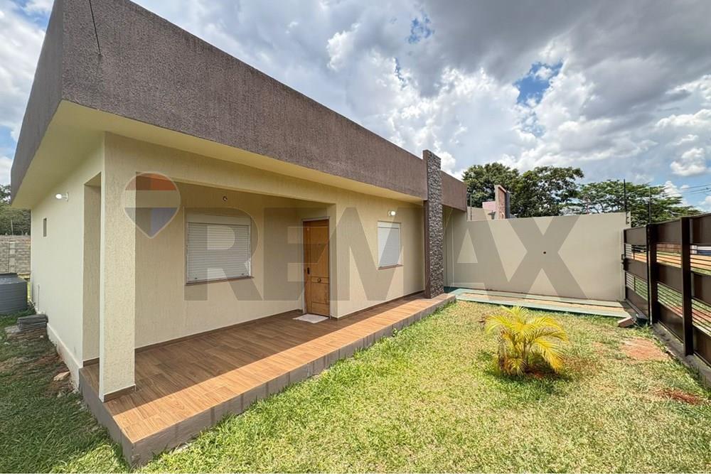 Alquilo Chalet con amplio patio en Luque ‼️ — foto 2