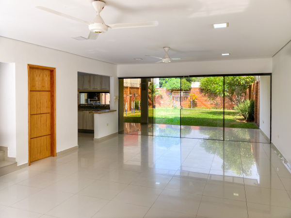 ALQUILO CASA ZONA LAURELTY LUQUE ID: 13119 — foto 3