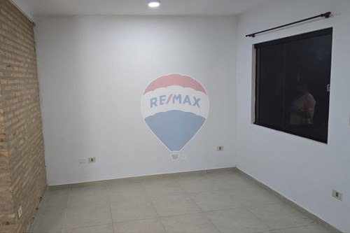 "Departamento en San Lorenzo: ¡Cerca de todo!" — foto 3