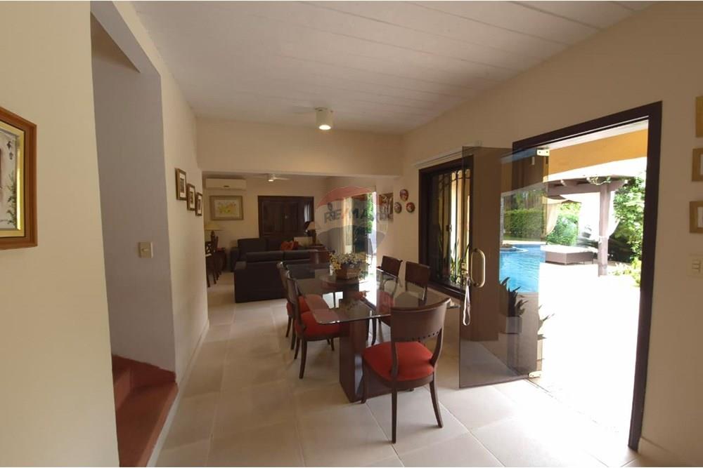 Casa - Venta - San Bernardino, Paraguay — foto 3