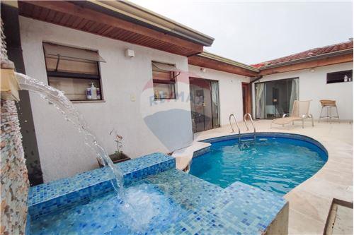 RESIDENCIA AMOBLADA ALQUILER ZONA COLEGIO CAMPO ALTO — foto 2