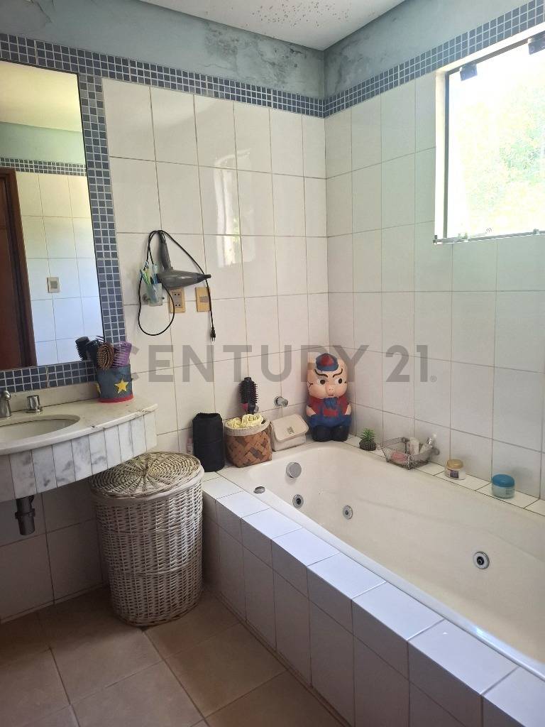 VENDO HERMOSA PROPIEDAD EN FERNANDO DE LA MORA-ZONA NORTE — foto 2