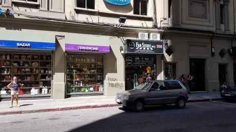 Local Comercial A Metros De 18 De Julio. Wilson Ferreira Aldunate