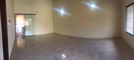 Vendo Casa En Pequeño Condominio En San Lorenzo Con Entrega De 50 Millones!