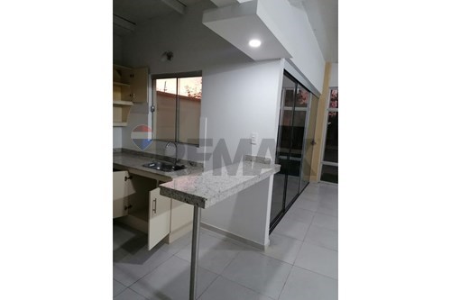 Chalet-Venta-PY Central Limpio — foto 3