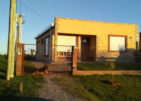 Hermosa Casa En Venta A Pasitos De Ruta 1