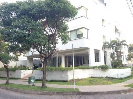 Departamento Muy Bien Ubicado - Zona Sur