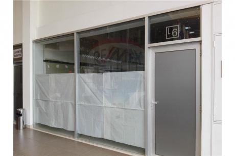 Alquilo Salón Comercial Villa Morra