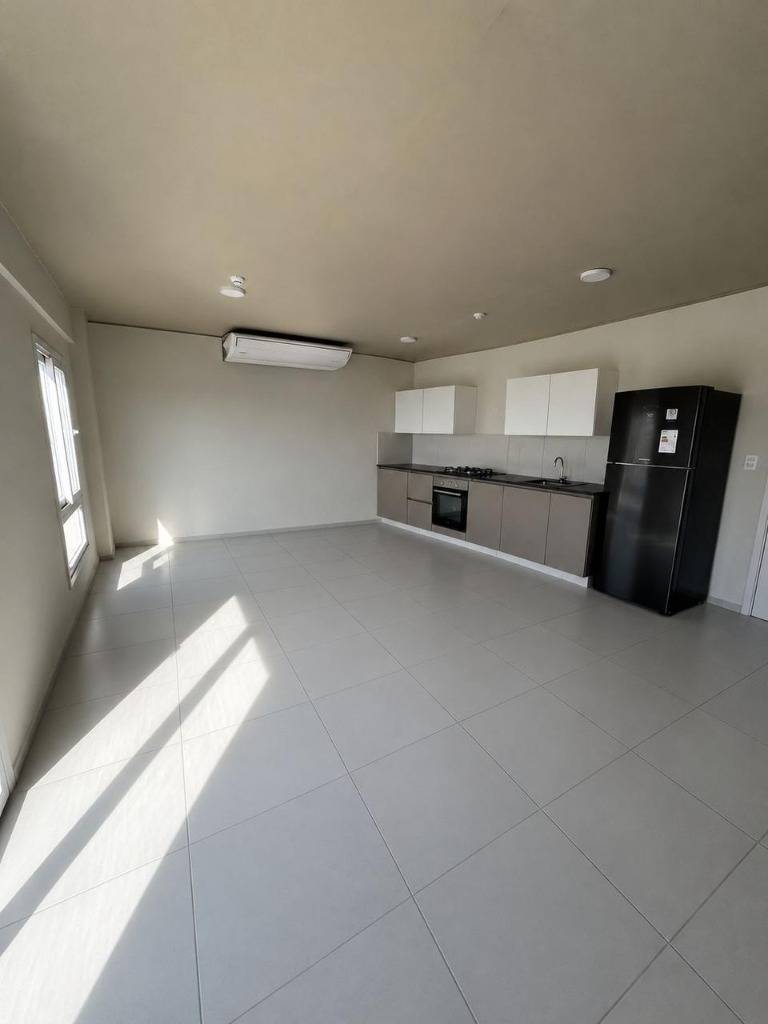 ALQUILO DEPARTAMENTO DE 3 DORMITORIOS EN COMPLEJO REPÚBLICA – LUQUE — foto 2