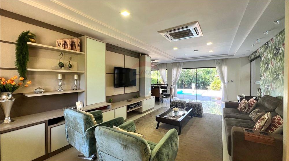 LUJOSA RESIDENCIA AMOBLADA EN EL PARANA COUNTRY CLUB — foto 2