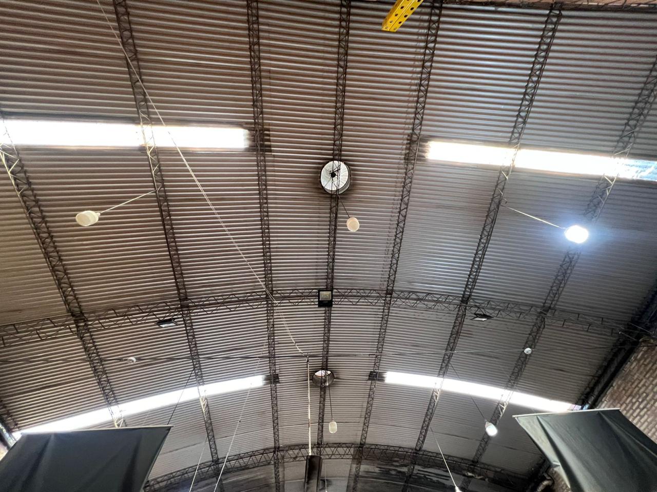 ALQUILER - DEPOSITO 12x27m²- con oficina de 4x6m² — foto 3