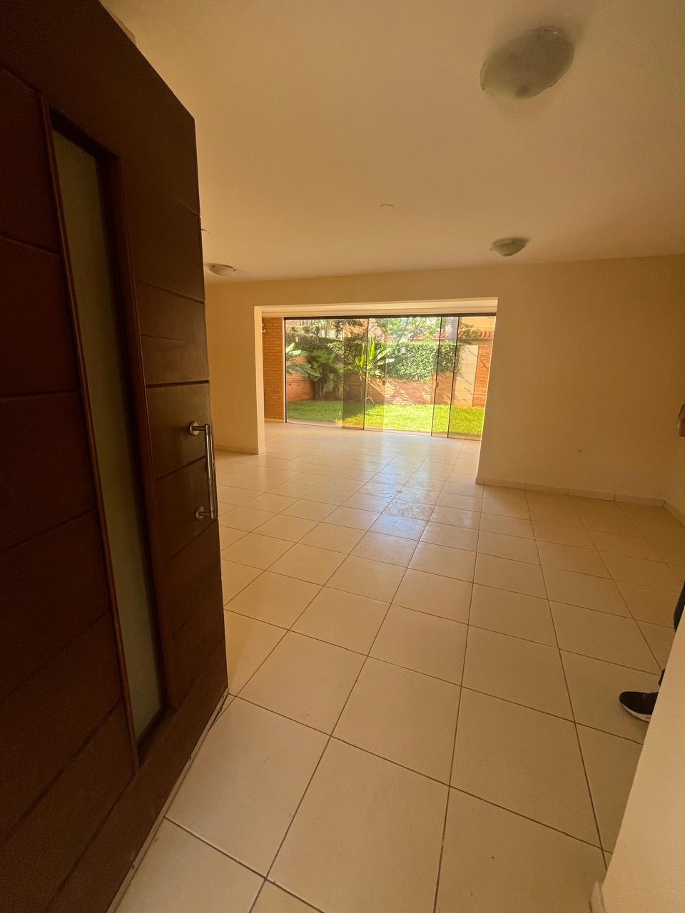 Casa En Venta En Barrio Cerrado – Boulevard Balcones De Confederación — foto 2