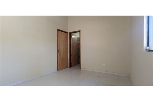 Hermoso Dúplex con Piscina en Venta c/ Renta Activa - Ciudad de Lambaré - — foto 2