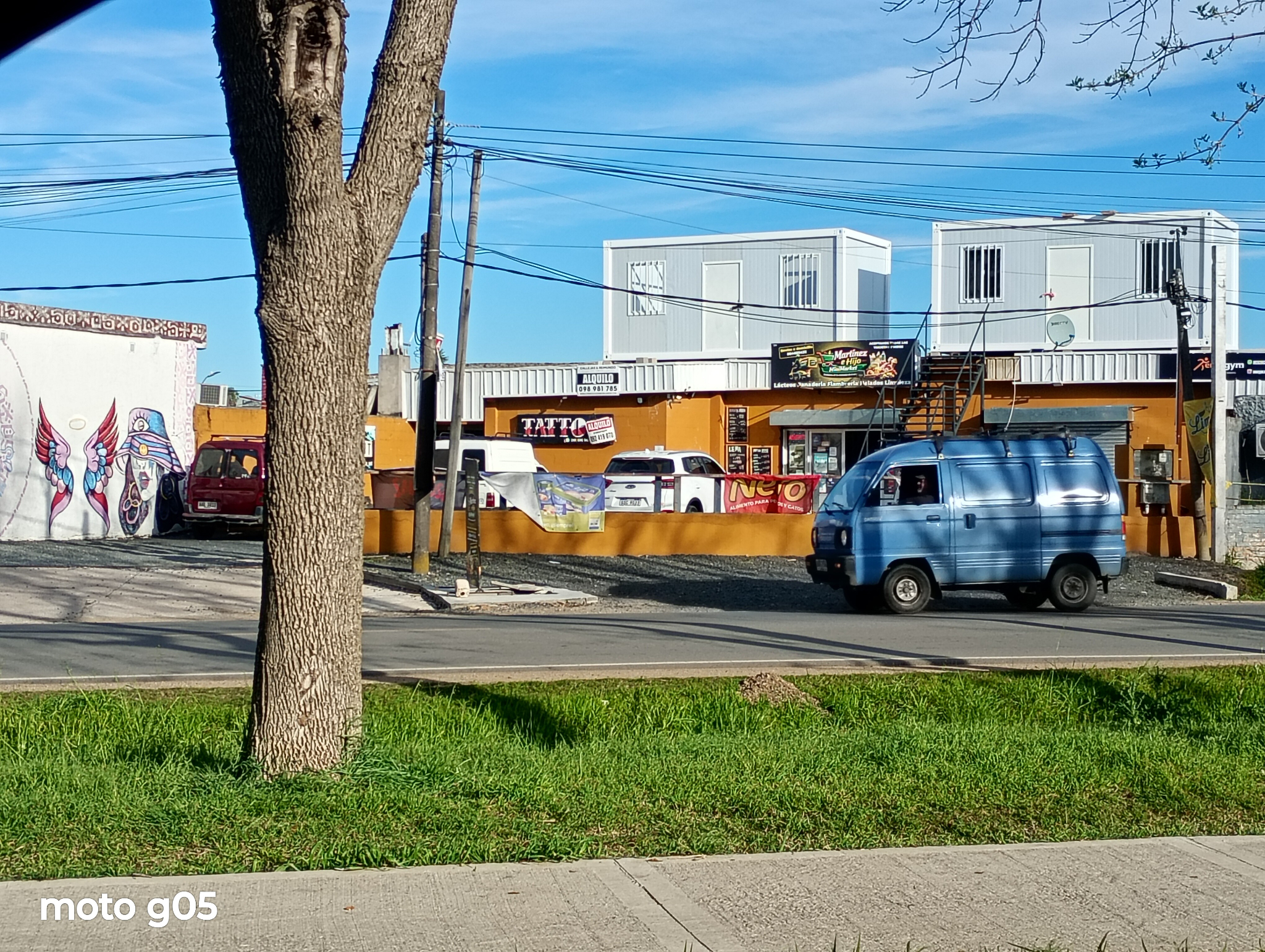 Alquilo Local Sobre Avda Luis Alberto De Herrera En Pando, Complejo De 6 Locales · Foto 5