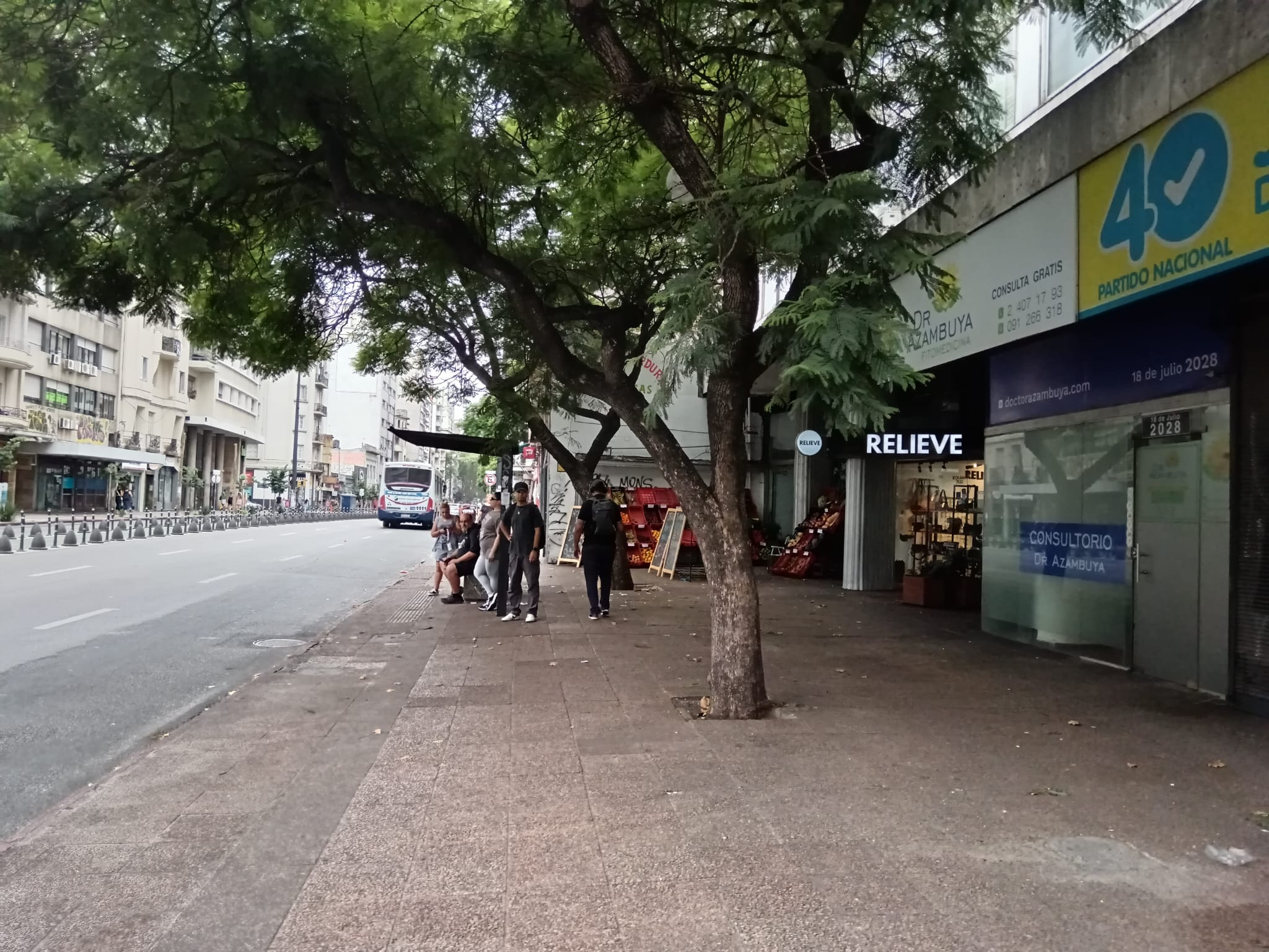 LOCAL COMERCIAL ALQUILER 18 DE JULIO Y PABLO DE MARIA · Foto 3