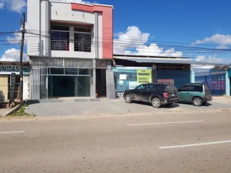 Local En Alquiler Sobre Av. Santos Dumount