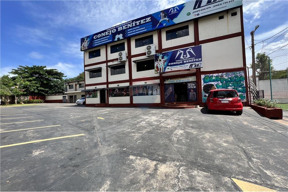 Alquilo local con show room y oficinas — foto 3