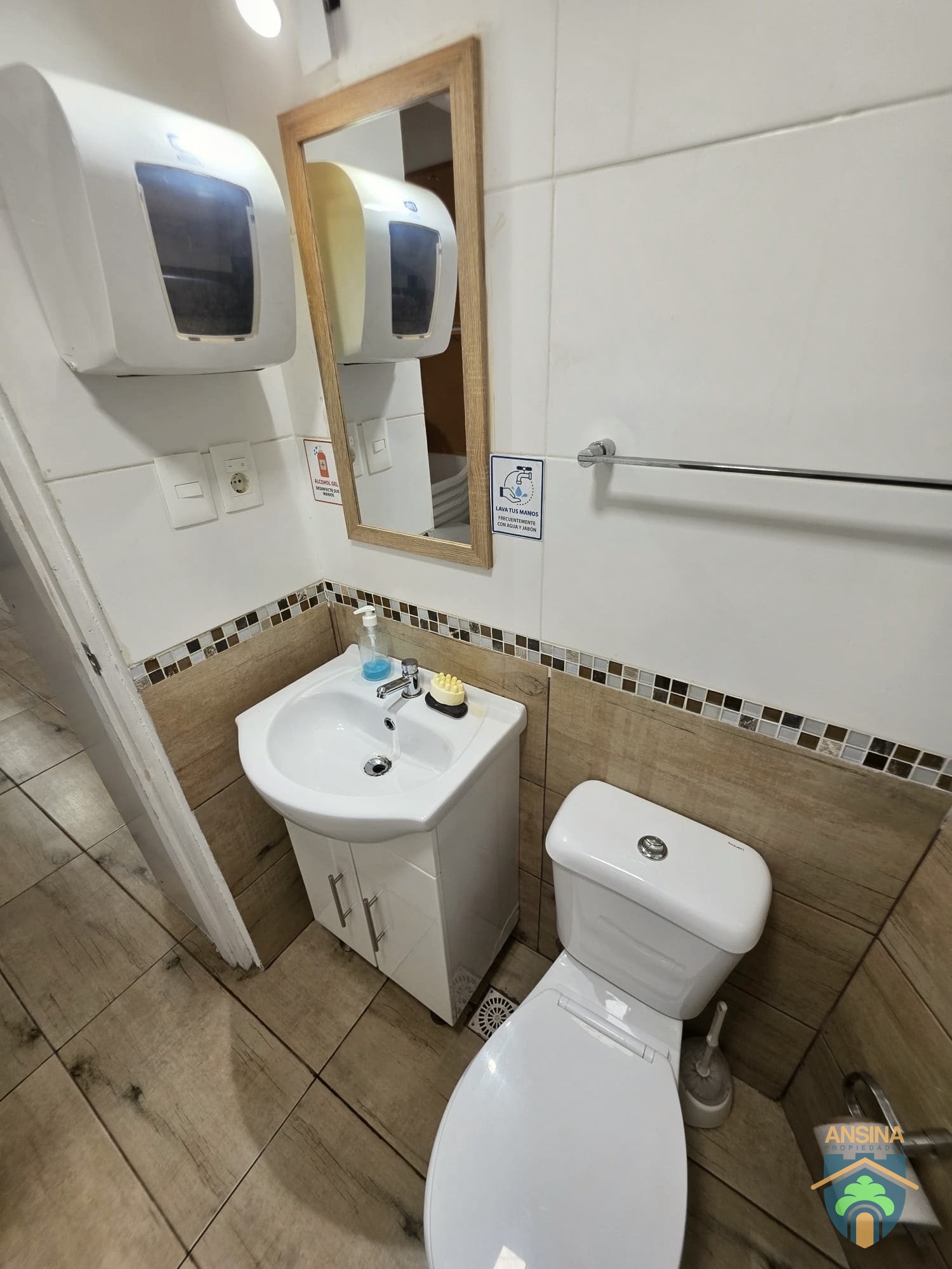 Oportunidad Alquiler LOCAL COMERCIAL + VIVIENDA + COCHERA en CORAZÓN de MALVÍN · Foto 9