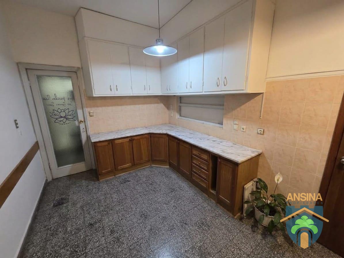 Oportunidad Alquiler LOCAL COMERCIAL + VIVIENDA + COCHERA en CORAZÓN de MALVÍN · Foto 10