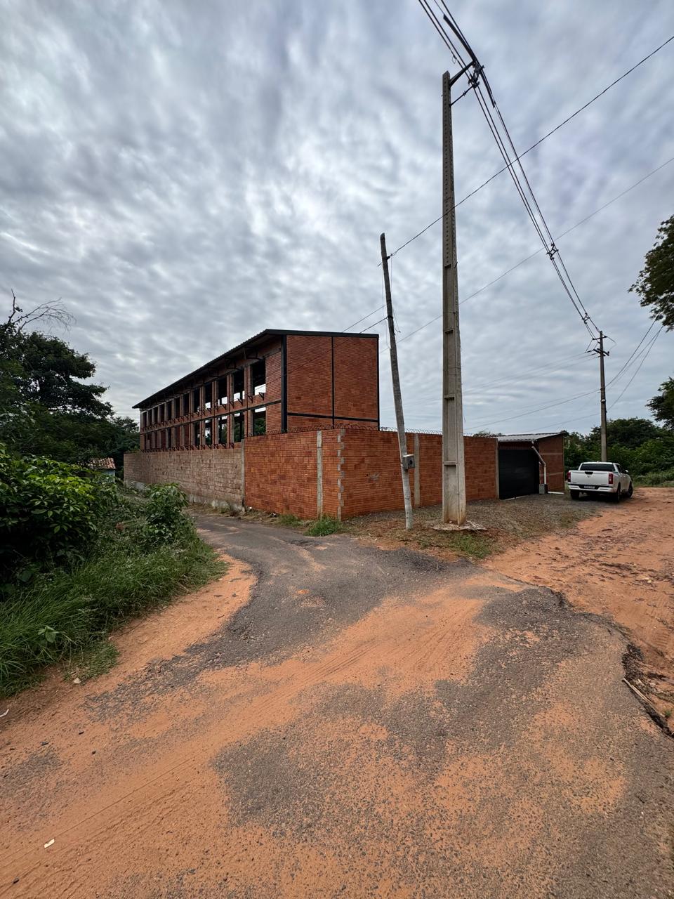 Complejo Operativo en Alquiler en Itauguá | 4 Oficinas, Tinglado y Patio — foto 3