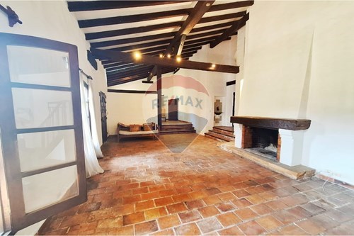 Casa colonial de 7 habitaciones en alquiler en Asunción — foto 3