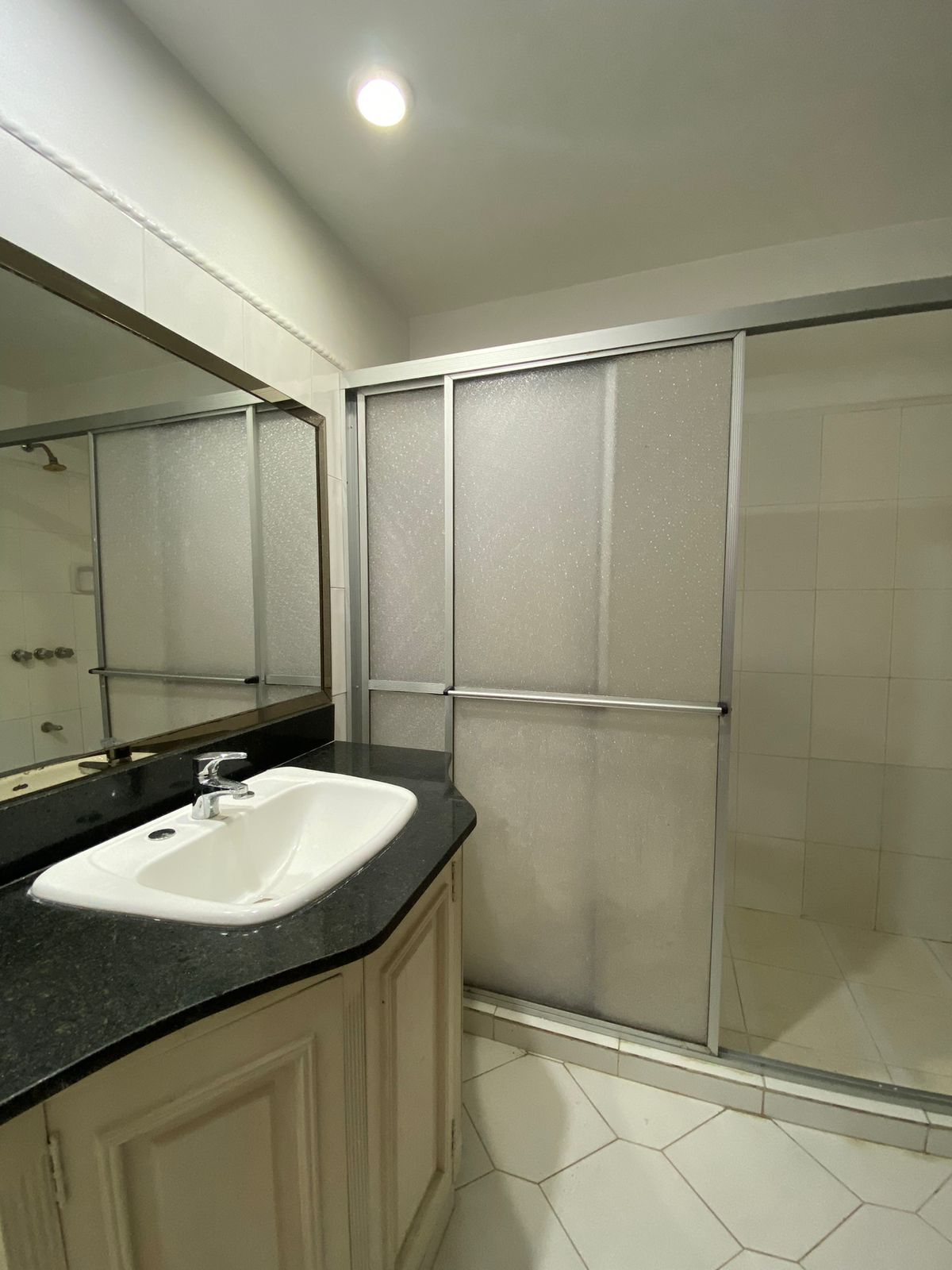 Departamento en alquiler en Las Lomas, Asunción — foto 3