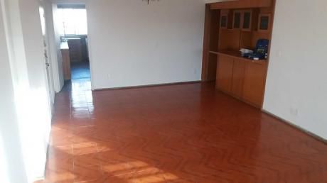 Enorme Apartamento Familiar, Pleno Cordón!!