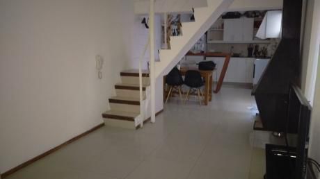 Venta Apto Parque Rodo, Dos Dormitoris, Dos Baños, Patio, Hogar Y Parrillero