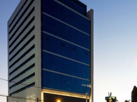 Edificio Torre De Las Américas A Estrenar Oficina En Piso 6