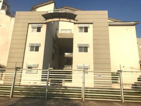 En Venta Departamento En Condominio Las Tres Torres