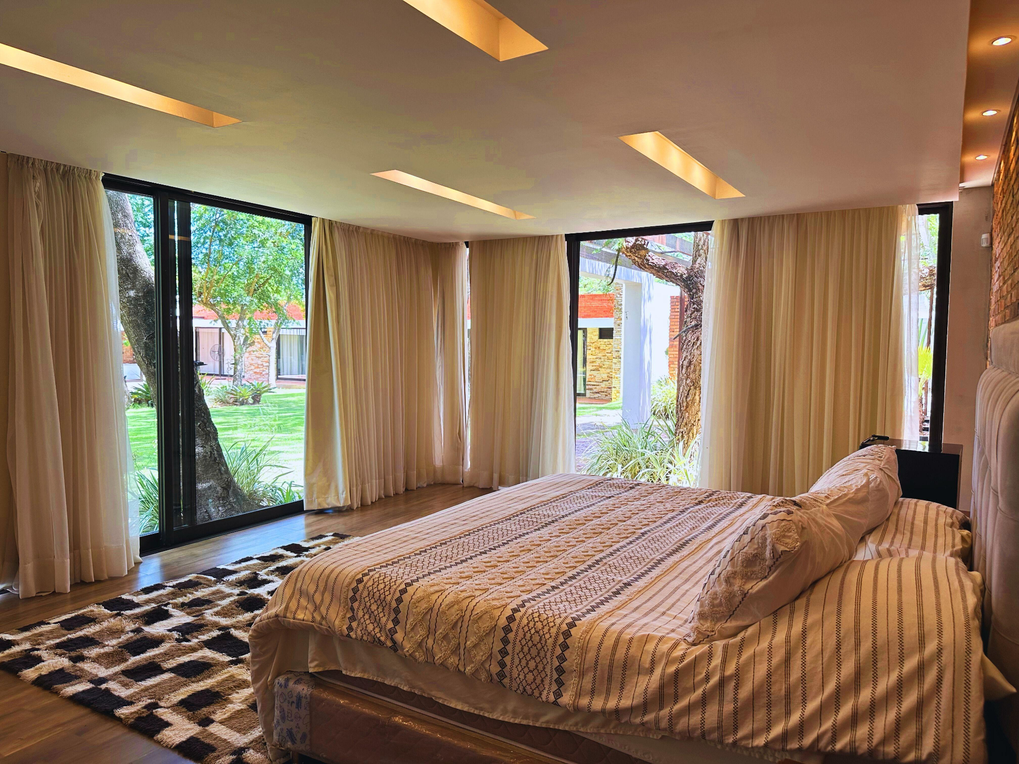 VENDO Gran residencia en San Bernardino! — foto 3