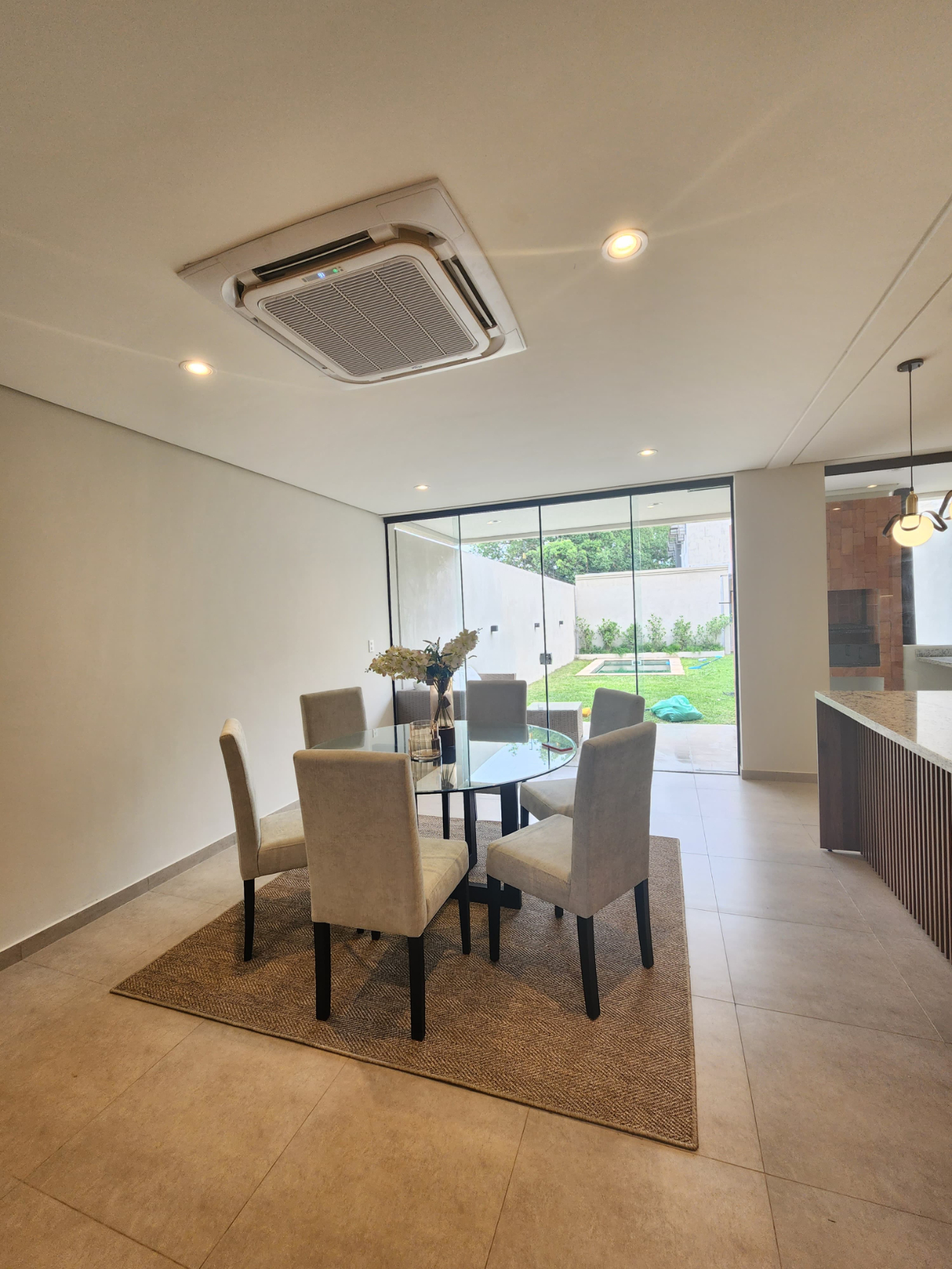 ALQUILAMOS HERMOSO DUPLEX A ESTRENAR EN LUQUE ZONA CONMEBOL - AMOBLADO — foto 3
