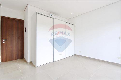 Alquiler - Departamento - Herrera — foto 3