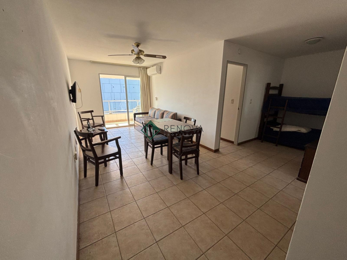 Alquiler Apartamento 1 Dormitorio con garage Peninsula, Punta del Este. · Foto 2