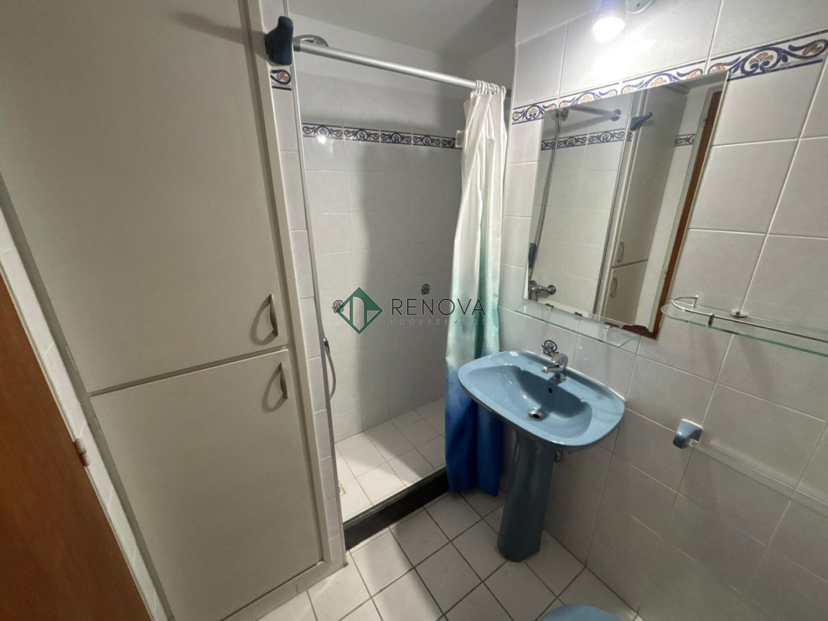 Alquiler Apartamento 1 Dormitorio con garage Peninsula, Punta del Este. · Foto 11