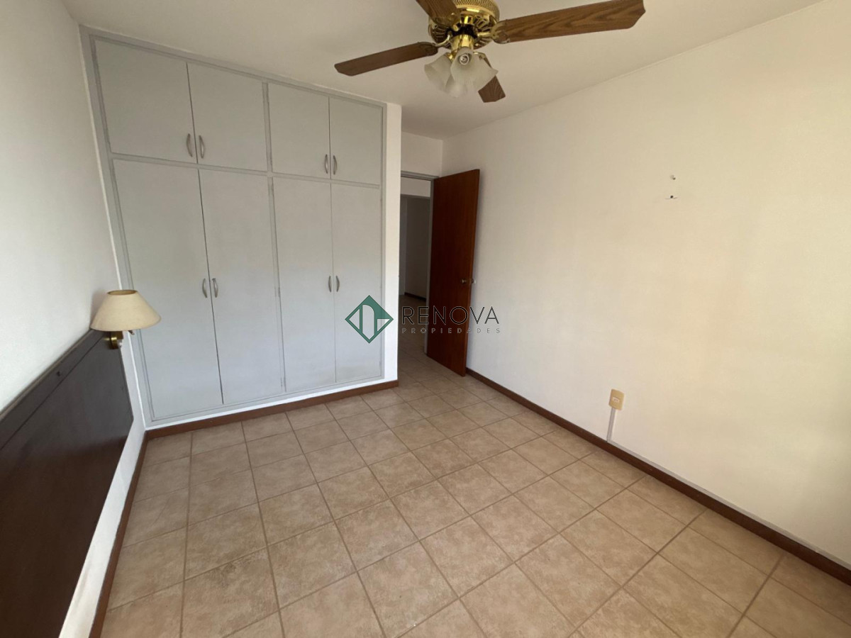 Alquiler Apartamento 1 Dormitorio con garage Peninsula, Punta del Este. · Foto 10