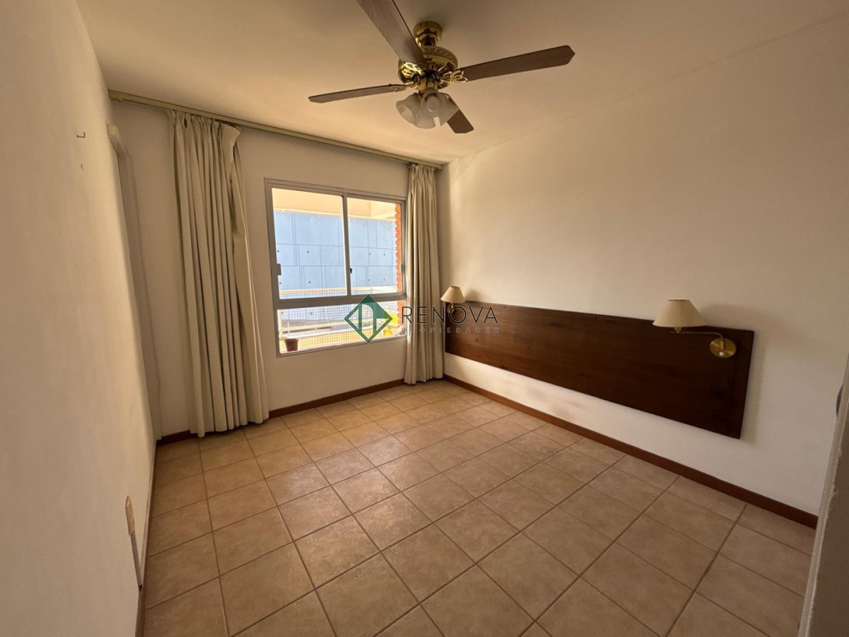 Alquiler Apartamento 1 Dormitorio con garage Peninsula, Punta del Este. · Foto 9