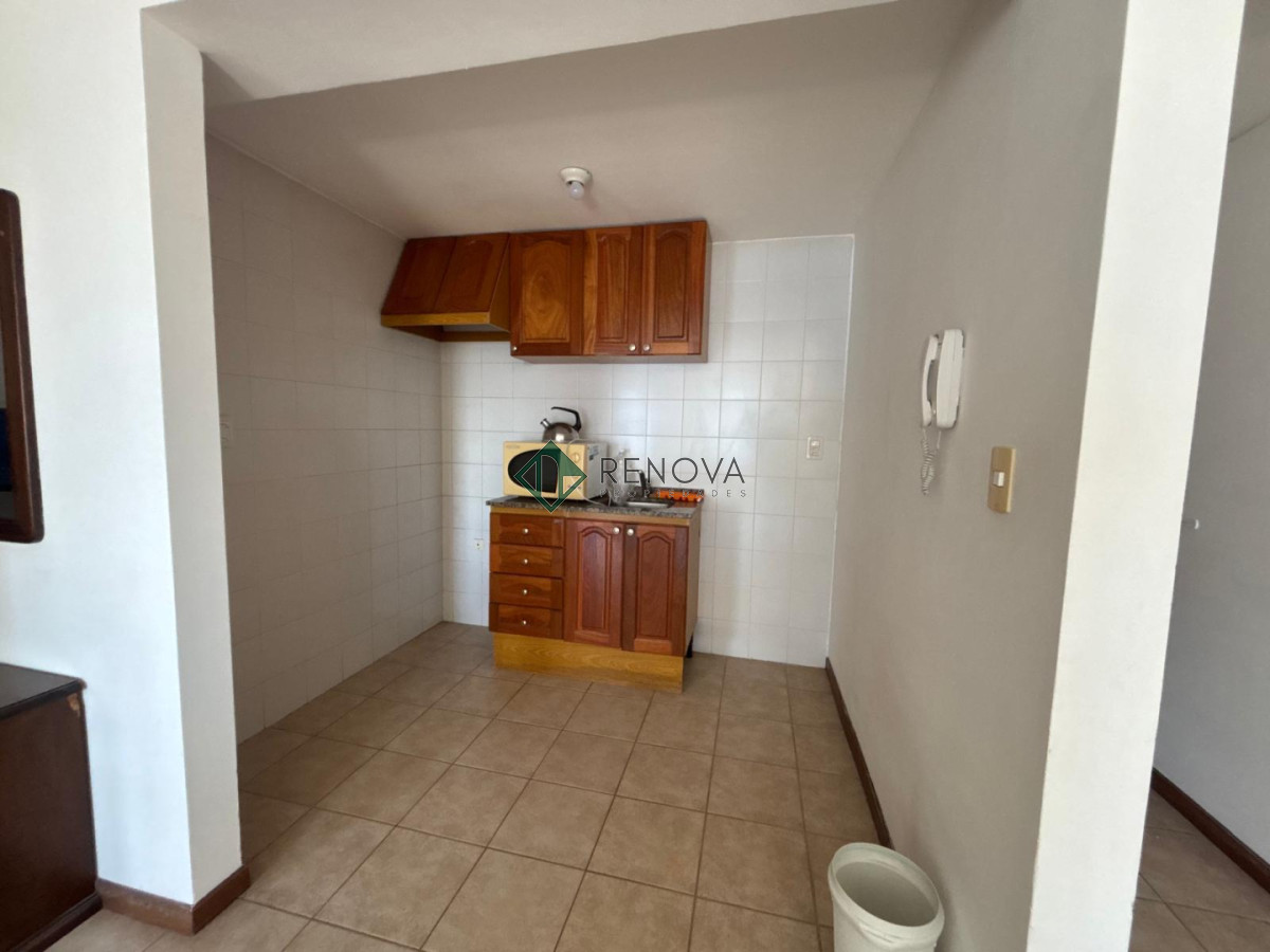Alquiler Apartamento 1 Dormitorio con garage Peninsula, Punta del Este. · Foto 6