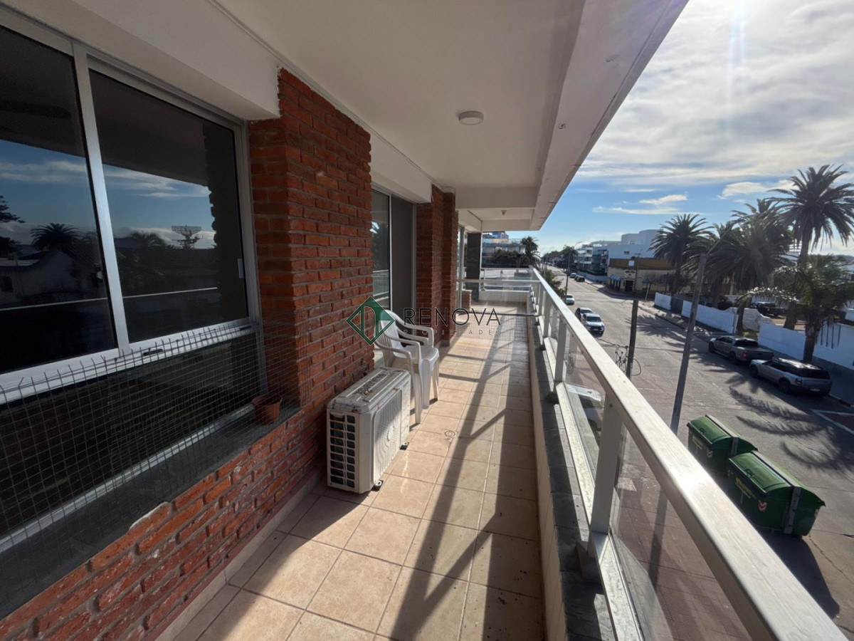 Alquiler Apartamento 1 Dormitorio con garage Peninsula, Punta del Este. · Foto 5