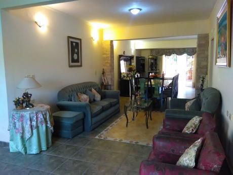 Vendo Casa En San Vicente - Ubicación Estratégica