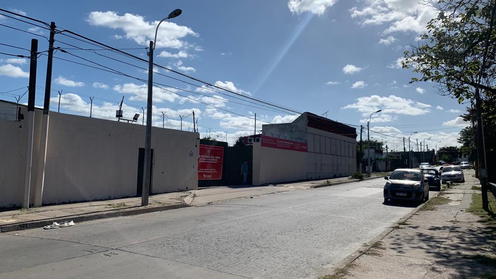 Local Galpón 100% Hormigonado, Galpones, Oficinas. Bajó de precio!