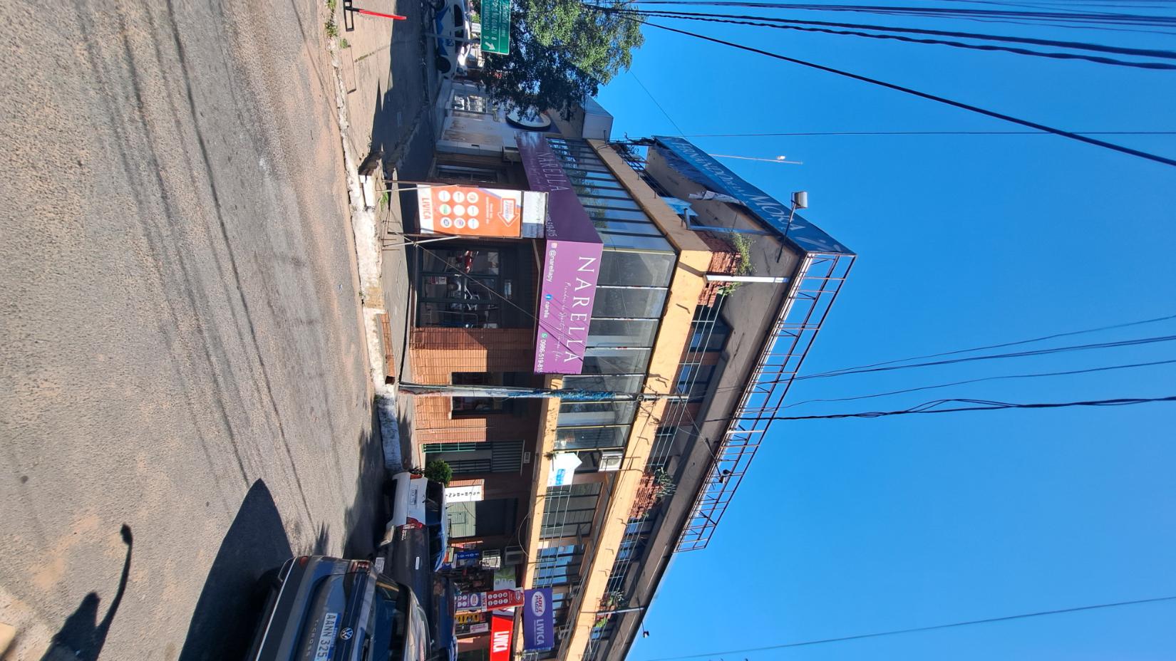 EDIFICIO EN ESQUINA EN VENTA - EXCELENTE OPORTUNIDAD PARA CONVERSIÓN RESIDENCIAL — foto 2