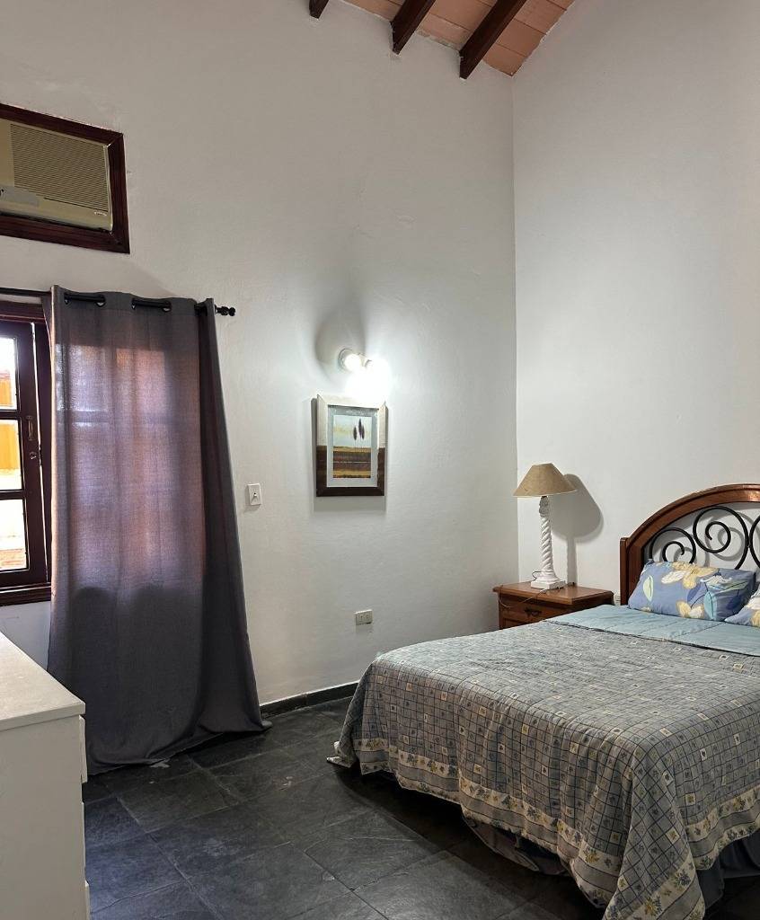 VENDO HERMOSA CASA DE 5 HABITACIONES EN SANBER — foto 3