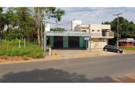 Sobre Importante Avenida Vendo Salon De 200 M2