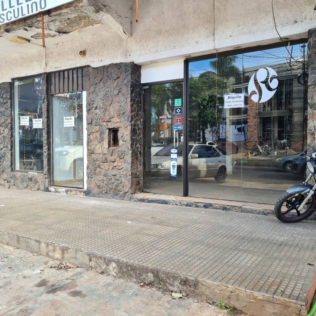 Local comercial sobre Av. Mcal. López | Fernando de la Mora — foto 2