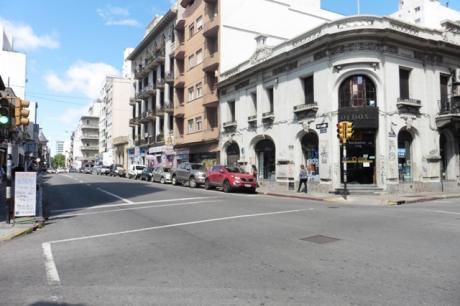 Alquiler De Local Comercial En Centro