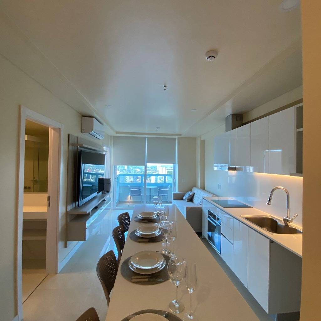 ALQUILO LUJOSO DEPARTAMENTO AMOBLADO EN LA TORRE EMINENT - ASUNCIÓN — foto 2