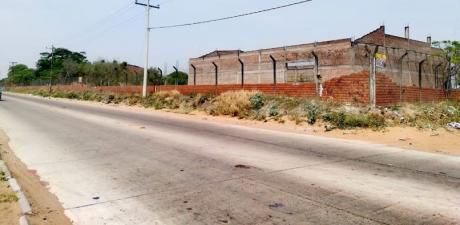 Terreno Mas GalpÓn En Zona Franca Y Sobre Avenida Principal A La Venta